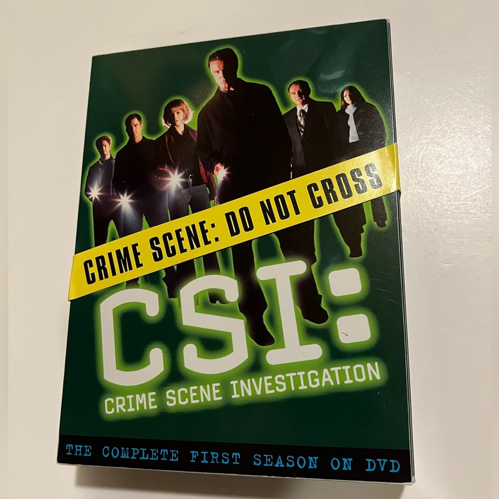CSI: CRIME SCENE INVESTIGATION SEASON 1 DVD.